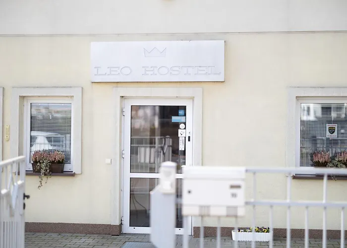 Leo Hostel