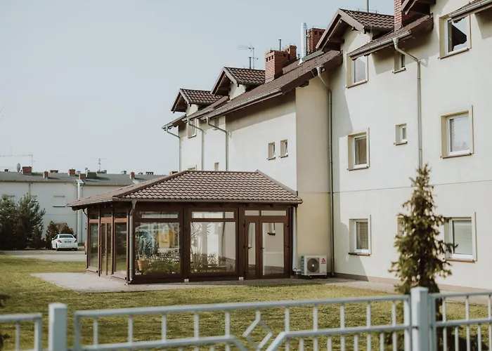 Leo Hostel