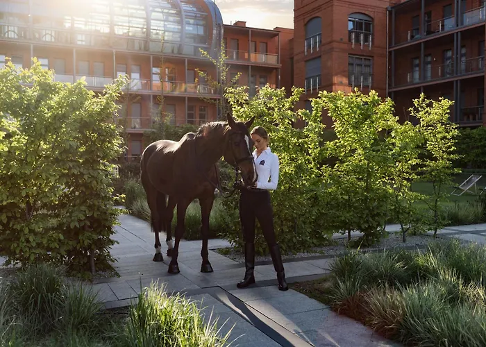 City Park Hotel & Residence